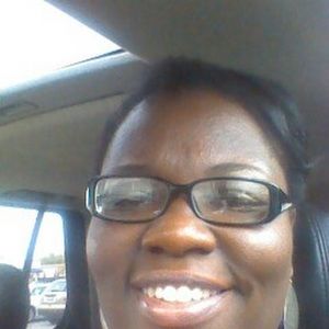 Meet your Posher, Donnis